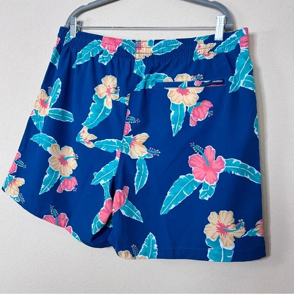 Chubbies The Floral Reefs Classic Swim Trunk - Men's - Picture 9 of 15